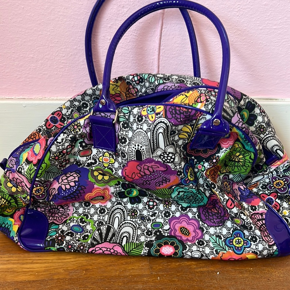 Luggage tote